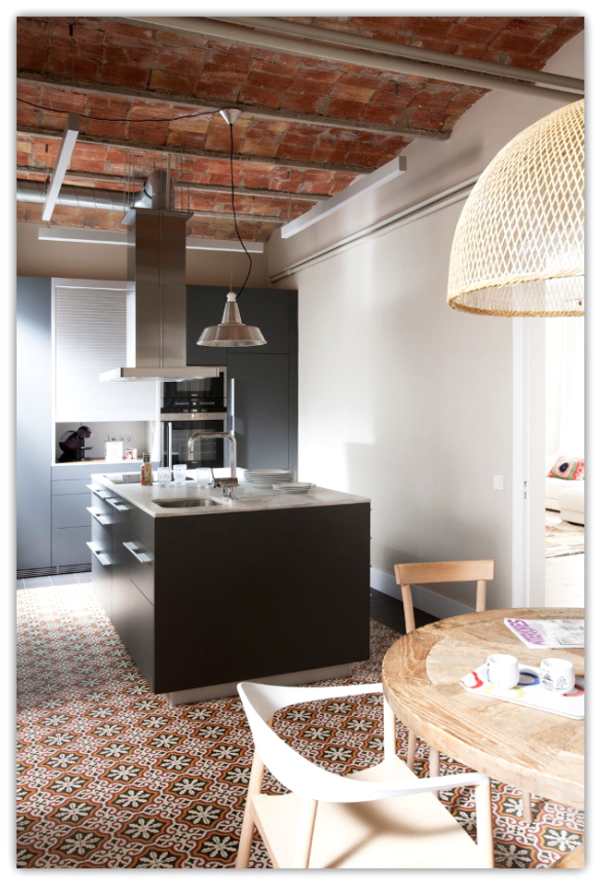 cocina con arquitectura atractiva