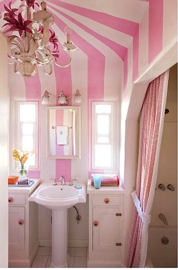 Decoración + Color: Rayas, Blanco y Rosa en un Romántico Baño - Ideas Casas