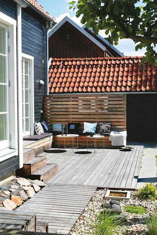 sumar texturas y contrastes en porches y terrazas